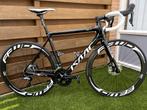 Isaac Element SL (55) Disc incl. Carbon FFWD F4D-wielset!, 28 inch, Carbon, Heren, Zo goed als nieuw