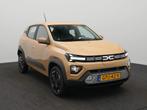 Dacia Spring Extreme 65 26.8 kWh - Demo - (bj 2024), Auto's, Dacia, Parkeersensor, Stof, Zwart, 4 stoelen