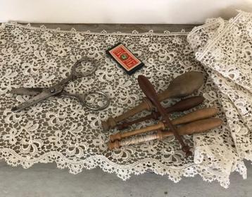 Mooi vertind antiek schaartje beschikbaar voor biedingen