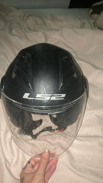 L52 airflow helm beschikbaar voor biedingen