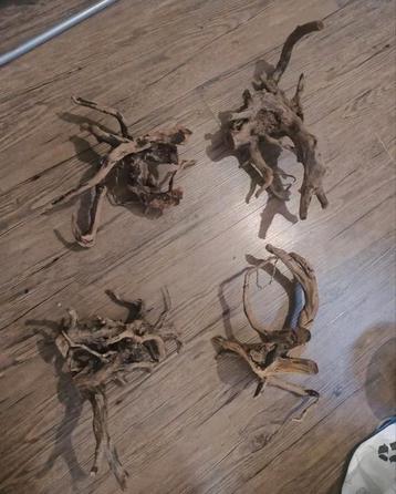 Spider wood  aquarium Hout mag weg 6 stuks  beschikbaar voor biedingen