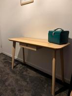Ikea lisabo bureau, Ophalen of Verzenden, Zo goed als nieuw