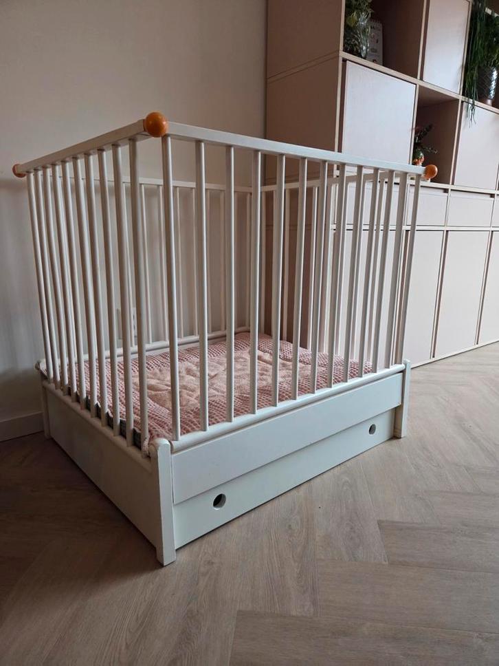 Houten Babybox met Opberglade - Overschilderbaar, Kinderen en Baby's, Boxen, Gebruikt, Rechthoekig, In hoogte verstelbaar, Lade