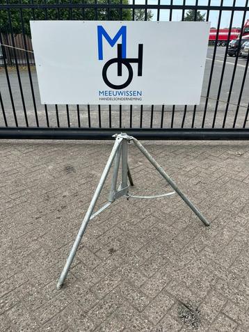 Schroefstempel driepoot/stempel statief/stempel steunpoot beschikbaar voor biedingen