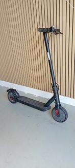 25 km step., Fietsen en Brommers, Steps, Ophalen of Verzenden, Zo goed als nieuw, Elektrische step (E-scooter)