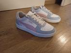 Puma sneakers maat 37 (valt klein), Kinderen en Baby's, Kinderkleding | Schoenen en Sokken, Ophalen, Meisje, Sportschoenen, Puma