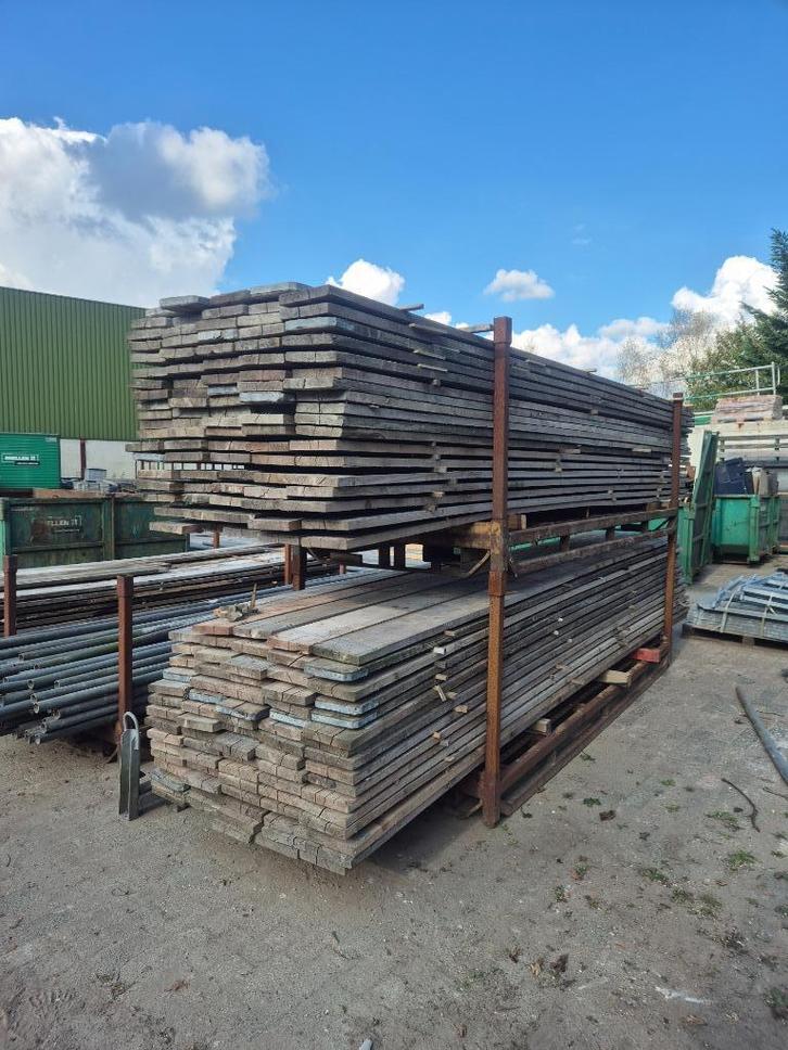 Steigerplanken 500 cm - 200x32 mm, Doe-het-zelf en Verbouw, Steigers, Gebruikt, Rolsteiger of Kamersteiger, Minder dan 2 meter
