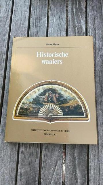 Historische waaiers beschikbaar voor biedingen
