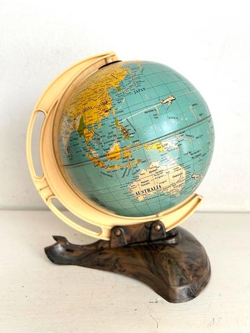 Vintage Globe wereldbol blik met kunststof 16 cm beschikbaar voor biedingen