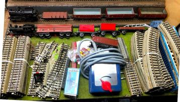 Märklin startset 2 loc's 10 wagons en rails  beschikbaar voor biedingen
