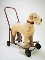 732. Tri-ang hond op wielen, midden 20e eeuw, Engeland, Antiek en Kunst, Ophalen of Verzenden
