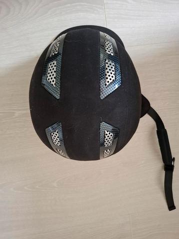 Cap HKM mt.55 beschikbaar voor biedingen