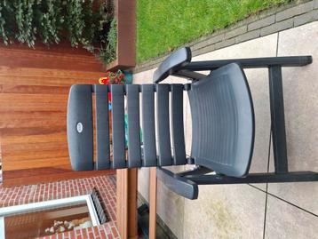 Hartman tuinstoelen beschikbaar voor biedingen