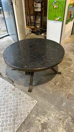 Brutalist salontafel zwart marmer Paul Kingma?, Huis en Inrichting, Tafels | Salontafels, Ophalen, Gebruikt, 50 tot 100 cm, Rond