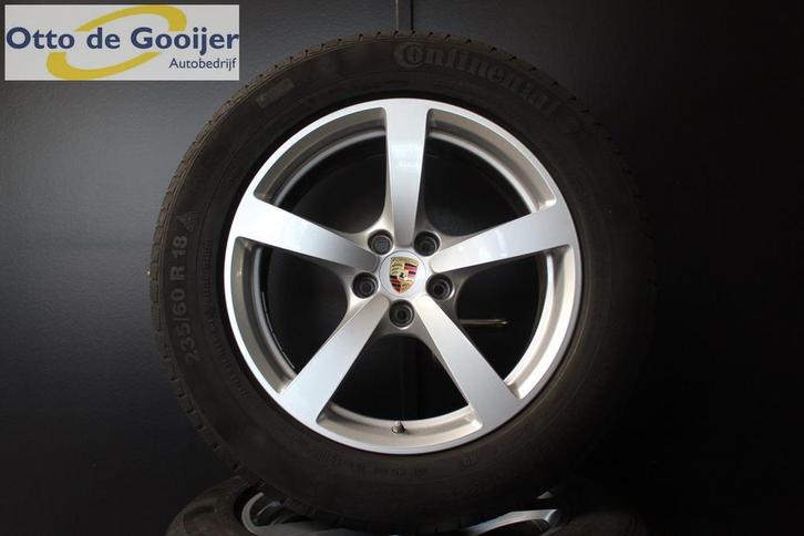 Porsche Macan II Velgen 18 Inch Winterbanden Origineel 95B60, Auto-onderdelen, Banden en Velgen, Banden en Velgen, Winterbanden
