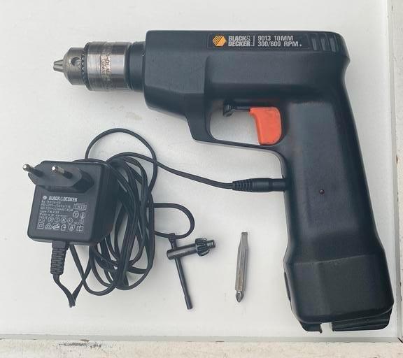 Black & Decker 9013 schroeftol (Made in 🇺🇸), Doe-het-zelf en Verbouw, Gereedschap | Boormachines, Gebruikt, Boor- en Schroefmachine
