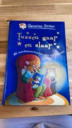 Geronimo Stilton - Tussen gaap en slaap, Boeken, Kinderboeken | Kleuters, Geronimo Stilton, Ophalen of Verzenden, Fictie algemeen