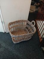 Mooie rieten mand voor haardhout, Huis en Inrichting, Woonaccessoires | Schalen en Manden, Gebruikt, Mand, Ophalen of Verzenden