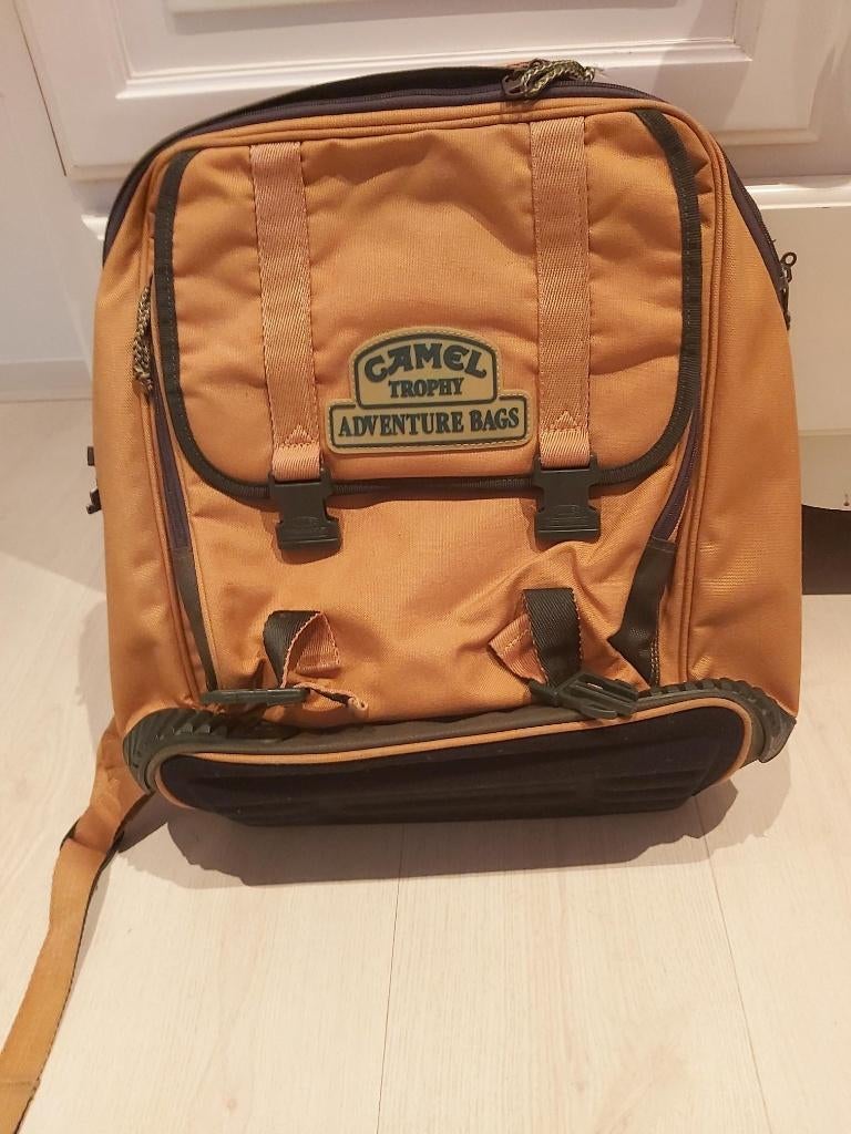 Rugzak merk Camel, 25 tot 40 cm, Zo goed als nieuw, 30 tot 45 cm, Ophalen