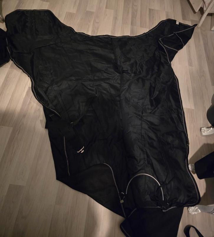 Kavalkade deken met hals 135/185 100gram zgan, Dieren en Toebehoren, Paarden en Pony's | Dekens en Dekjes, Zo goed als nieuw, Deken