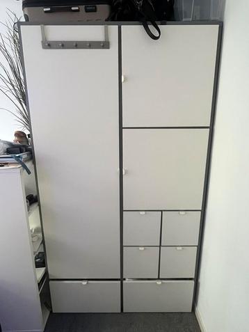 Vitshus IKEA kleding kast