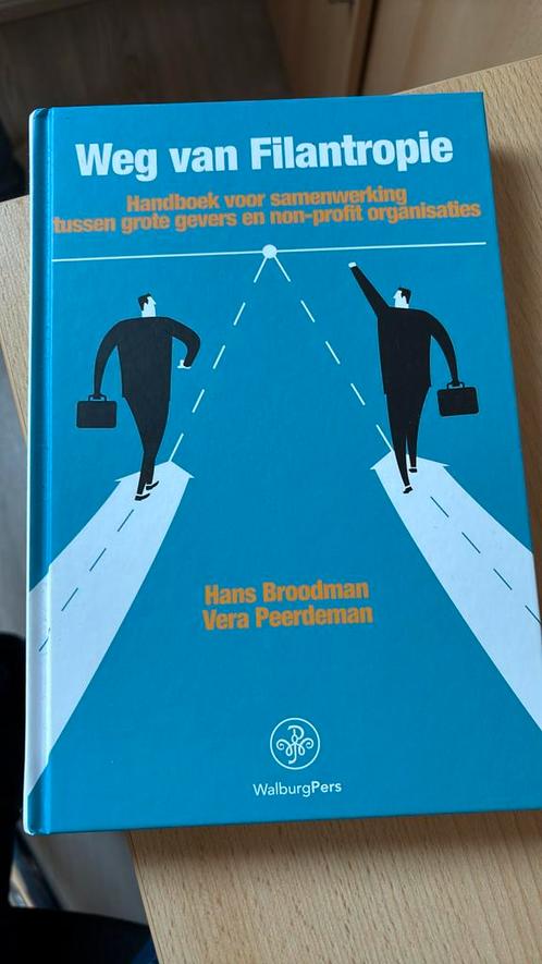 Vera Peerdeman - Weg van Filantropie, Boeken, Economie, Management en Marketing, Zo goed als nieuw, Management, Ophalen of Verzenden