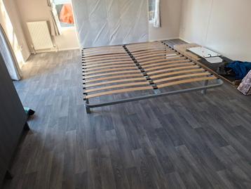 Bed 1.60x2.00 beschikbaar voor biedingen