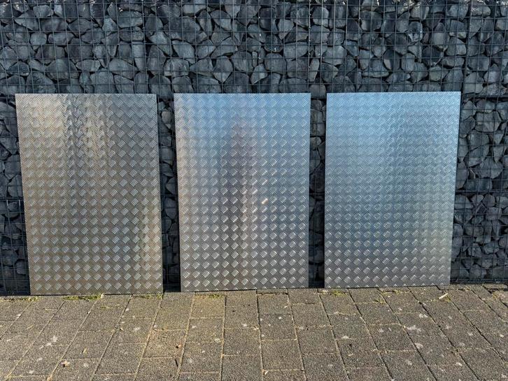 nieuwe alu traanplaat 125 cm x 83,5 cm 3,5/5 mm, Doe-het-zelf en Verbouw, Metalen, Nieuw, Aluminium, Ophalen