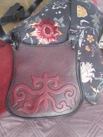 Leren zadel tas ..staat leuk bij Rundholz kleding, Sieraden, Tassen en Uiterlijk, Tassen | Damestassen, Ophalen of Verzenden, Zo goed als nieuw