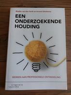Maaike van den Herik - Een onderzoekende houding, Maaike van den Herik; Arnout Schuitema, Ophalen of Verzenden, Zo goed als nieuw