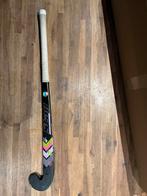 Veld hockey stick, Stag Helix Jr-bow 20% Carbon, Sport en Fitness, Hockey, Ophalen, Zo goed als nieuw, Stick