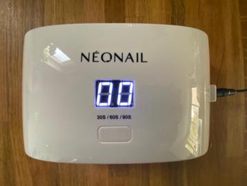 Neonail set compleet:nieuw met UV lamp en gel polish  beschikbaar voor biedingen