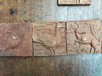 Oude Terracotta Reliëf tegels van dieren, Antiek en Kunst, Antiek | Wandborden en Tegels, Ophalen of Verzenden