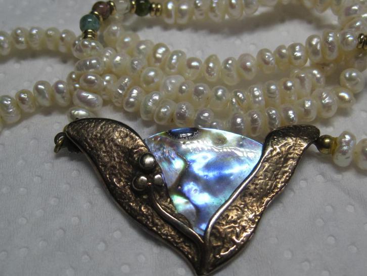 Zeldzaam parelcollier met toermalijn en design hanger Japan, Sieraden, Tassen en Uiterlijk, Antieke sieraden, Ketting, Zilver