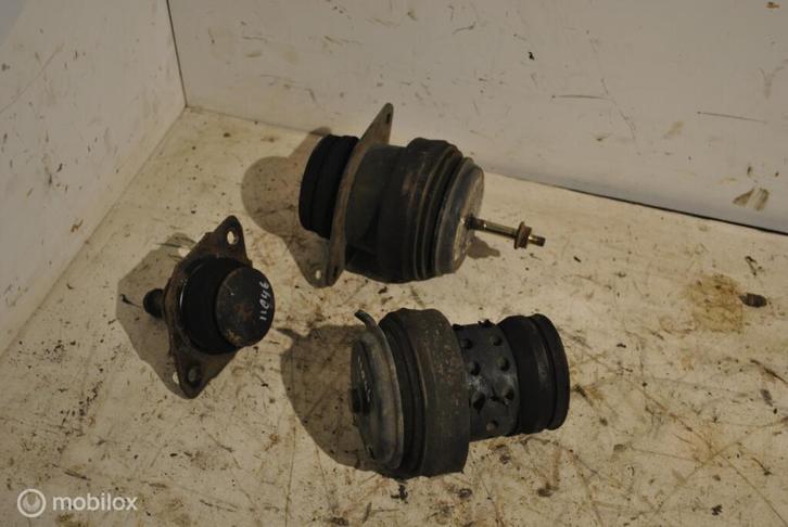 Motorsteunrubber aks Vw golf IV Cabrio 1.6 1H0199609E, Auto-onderdelen, Motor en Toebehoren, Volkswagen, Gebruikt, Ophalen of Verzenden