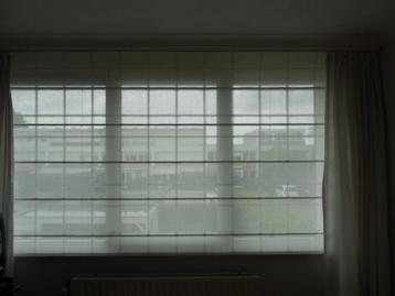 Ophaalgordijnen beschikbaar voor biedingen