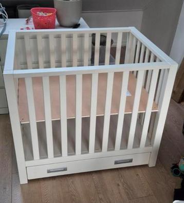 Box met lade beschikbaar voor biedingen