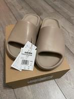 Yeezy slide pure, Ophalen of Verzenden, Nieuw, Sneakers of Gympen