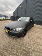 BMW 3-Serie 2.0 I 320 NIEUWE APK!& BMW 525 2004 automaat, Auto's, Achterwielaandrijving, 1995 cc, 1295 kg, 4 cilinders
