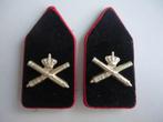 Fluwelen kraagspiegels Veldartillerie, Ophalen of Verzenden, Landmacht, Nederland, Embleem of Badge