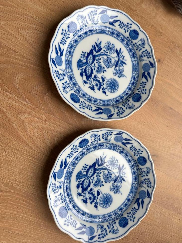 Hutschenreuther Borden - 2 Stuks, Huis en Inrichting, Keuken | Servies, Zo goed als nieuw, Bord(en), Overige stijlen, Porselein