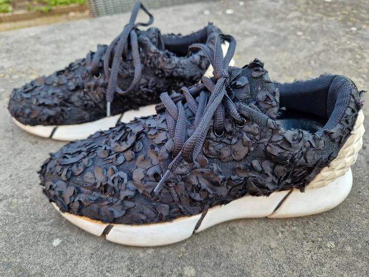 Elena Iachi Sneakers - Maat 37, Kleding | Dames, Schoenen, Zo goed als nieuw, Sneakers of Gympen, Zwart, Ophalen of Verzenden