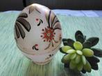 SIERADEN  EI ART DECO VAN OPALINE GLAS., Ophalen of Verzenden