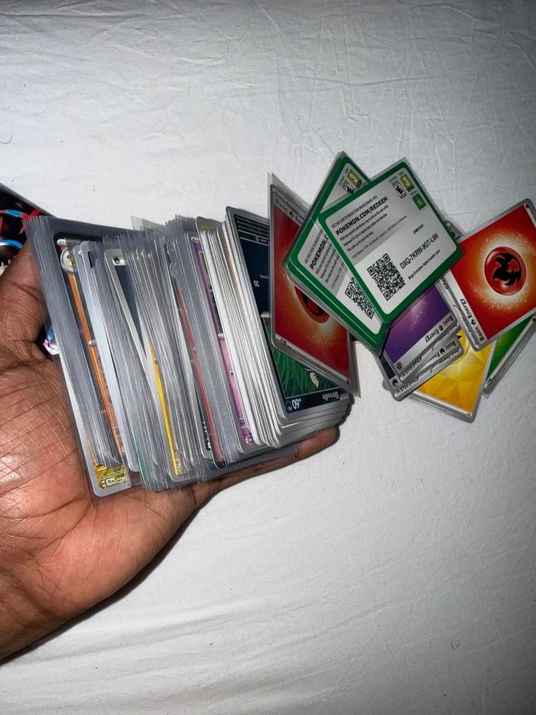 Pokémon Kaarten Mystery Pack - Ontdek je kansen!, Ophalen of Verzenden, Gebruikt, Meerdere kaarten, Foil