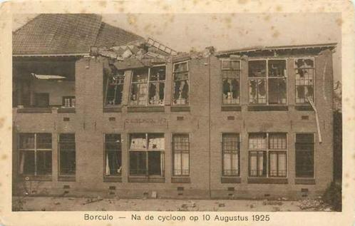 (301-182-037) Borculo Na de Cycloon, Verzamelen, Ansichtkaarten | Nederland, Gelderland, Verzenden