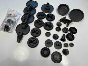 Diverse rubbers, dopjes etc.  beschikbaar voor biedingen