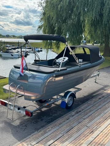 Maassloep 570 honda 20pk NIEUW urban bleu direct leverbaar! beschikbaar voor biedingen