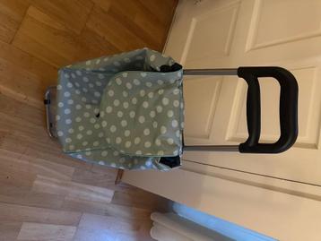 Boodschappenkar beschikbaar voor biedingen