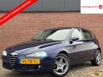 Alfa Romeo 147 1.6 T.SPARK VELOCE COLLEZIONE | NL-AUTO!, Voorwielaandrijving, 1195 kg, Gebruikt, Beige