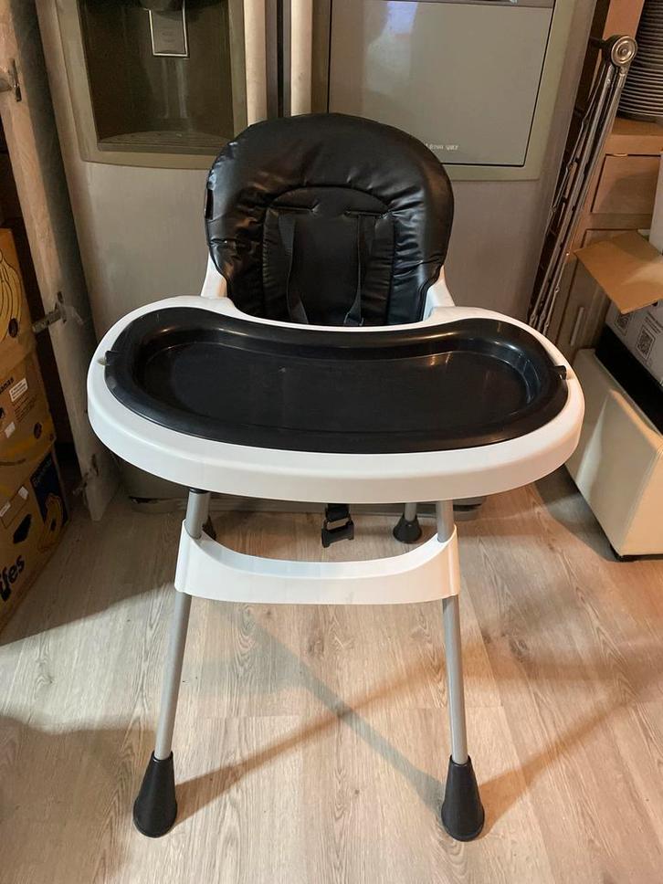 Mooie meegroeistoel met eetblad, Kinderen en Baby's, Kinderstoelen, Zo goed als nieuw, Meegroeistoel, Afneembaar eetblad, Ophalen of Verzenden